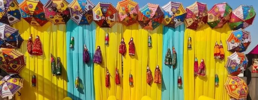Theme Decor & Puppet Show